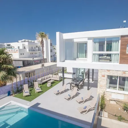 Kube Luxury Villas Ayia Napa Exterior photo