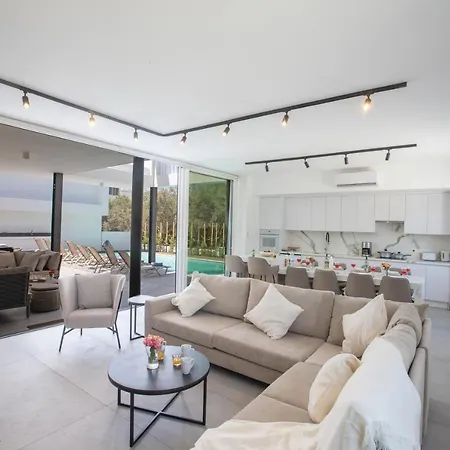 Kube Luxury Villas Ayia Napa Exterior photo